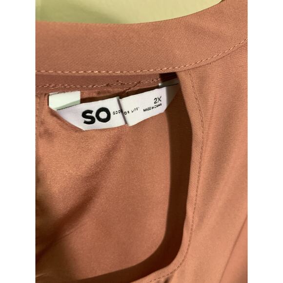 So Blouse Women's 2X Pink Rust Solid Keyhole Short Sleeve Tee Top - Picture 2 of 3